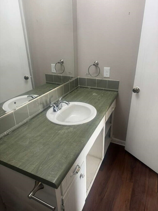 Photo - 3120 Royal St