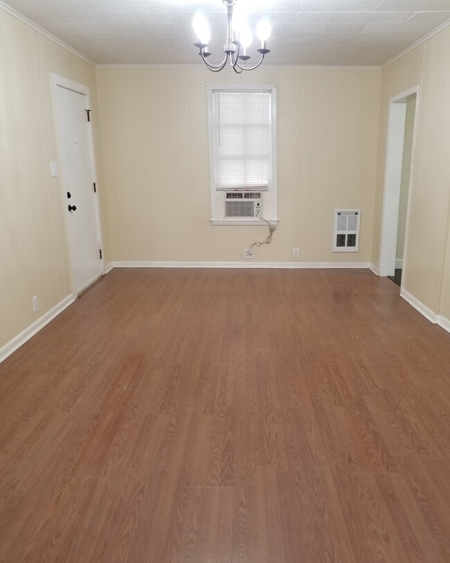 Photo - 240 Beauregard St