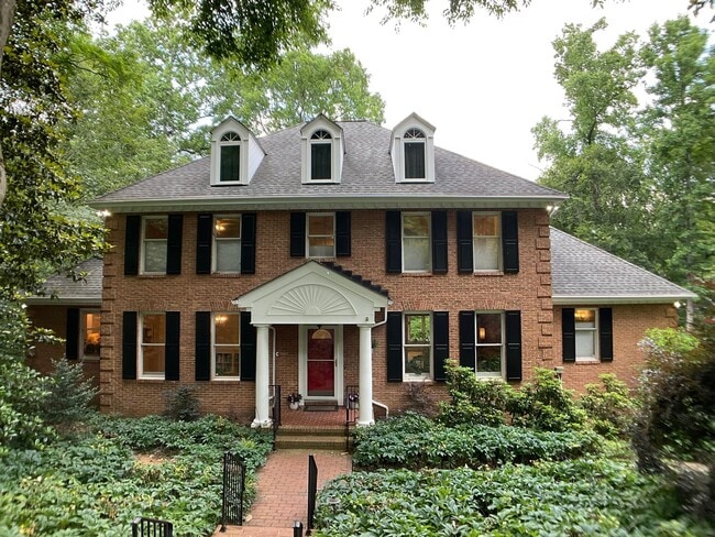 Executive Home in The Heart of Chapel Hill! - Executive Home in The Heart of Chapel Hill!
