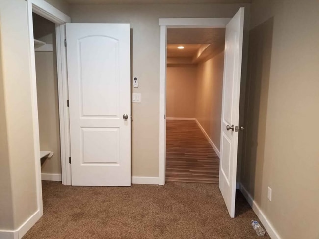 Photo - 1559 N August Dr