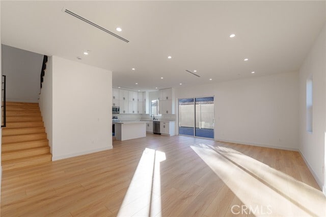 Photo - 14121 Emelita St