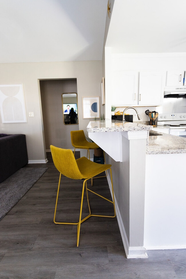 Photo - Room in House on Smugglers Ct