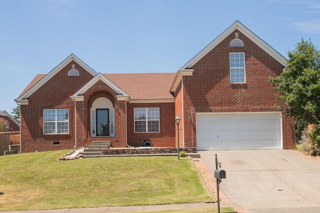 Photo - Charming Hendersonville Home!