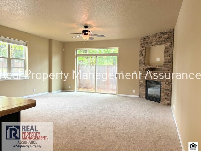 Photo - Spacious 2BR Townhome with Garage Parking in Prime Beaverton Location!