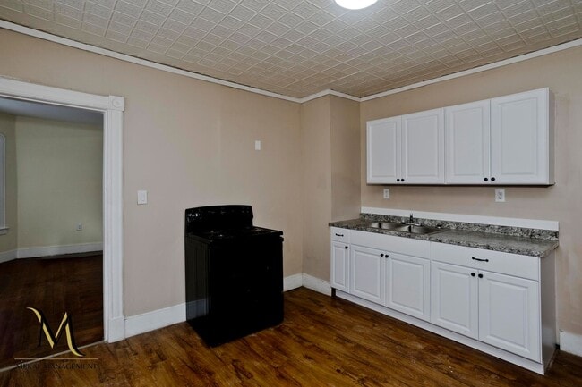 Photo - 54-56 Clantoy Street Unit Second Floor