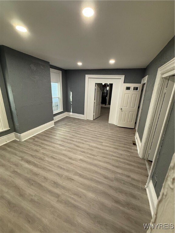 Photo - 453 W Ferry St