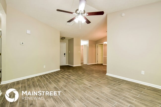 Photo - 130 Derby Country Dr