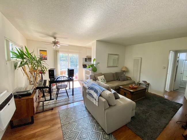 Photo - 3746 S Canfield Ave Unidad 5