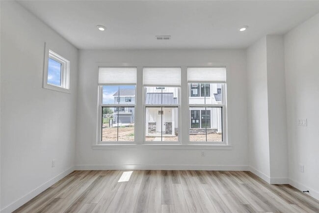 Photo - 16507 Honey Locust Dr