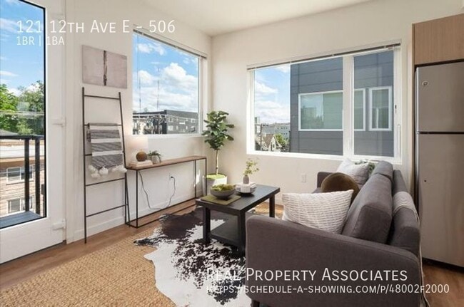 Photo - 121 12th Ave E
