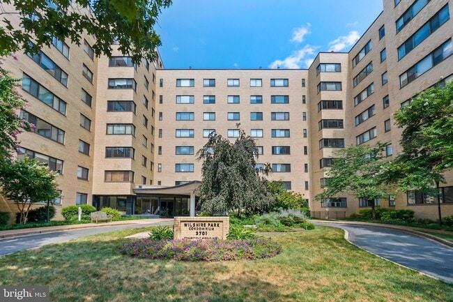 Building Photo - 3701 Connecticut Ave NW Unit 206 Rental