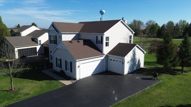 2039 Greenview Dr
