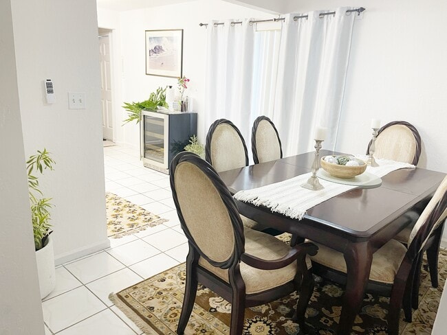 Photo - 4915 Weymouth St