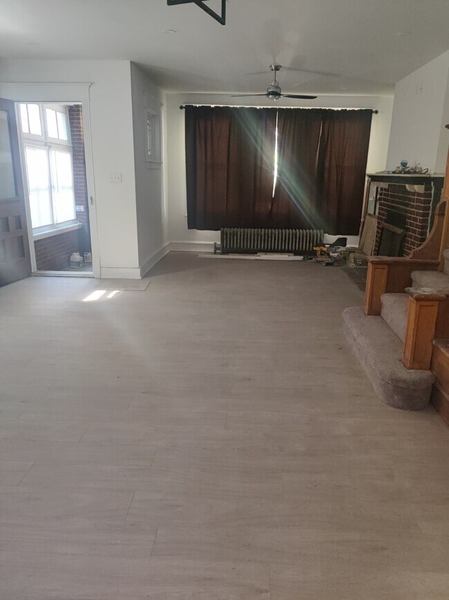 Photo - 1620 Lindley Ave