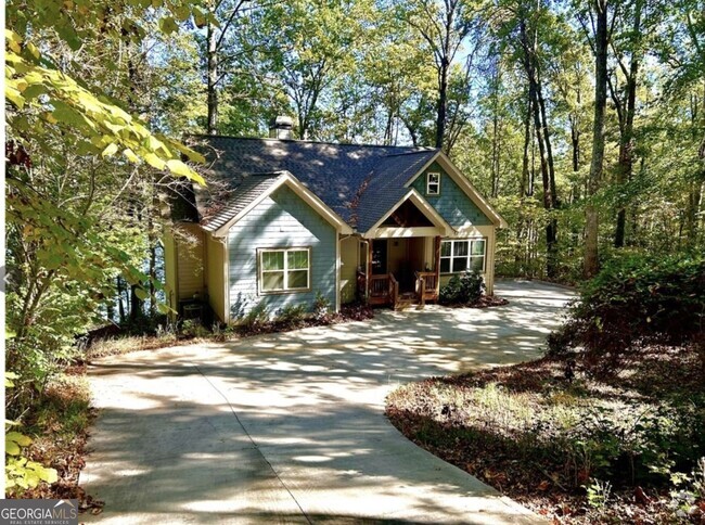 Building Photo - 6965 Lakeside Pl Rental