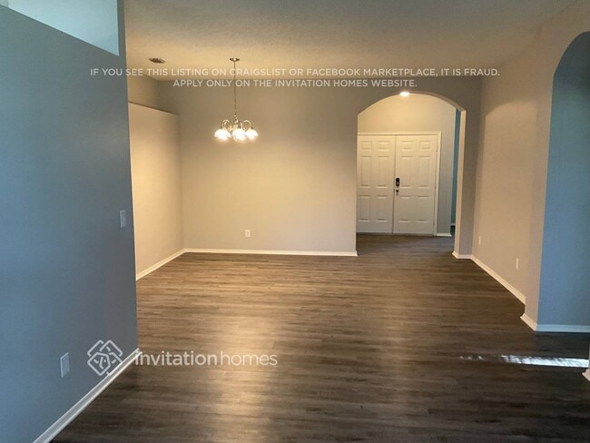 Photo - 22521 Laureldale Dr