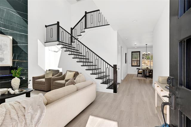 Photo - 531 W Laureland Rd