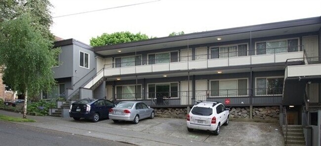 Photo - 615 E Mercer St Apartment
