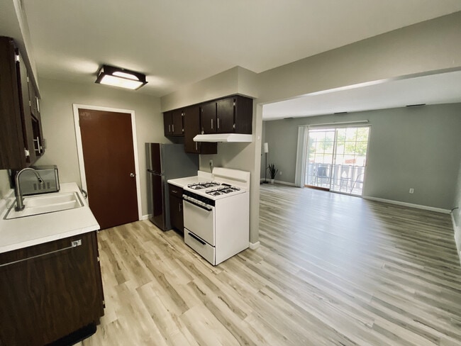Dining Room - 1311 Old Eagle Dr