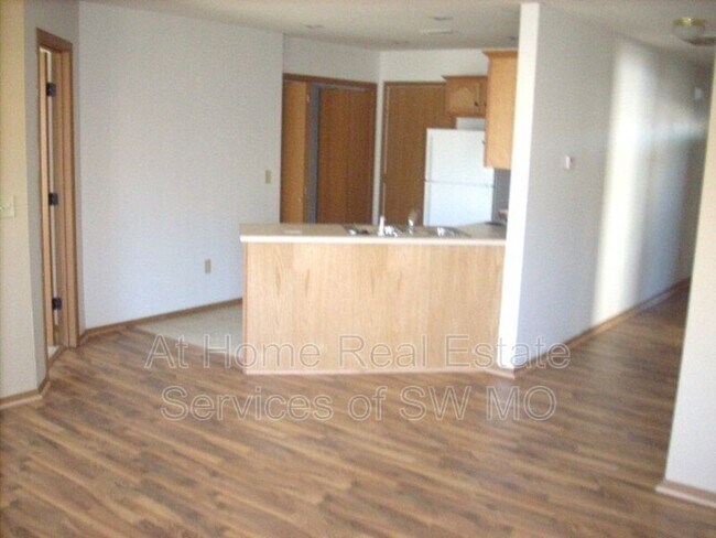 Photo - 1103 S Clifton Ave