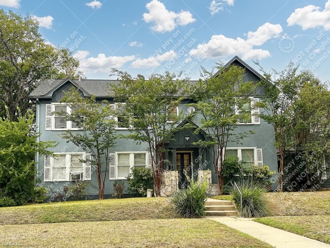 1 br, 1 bath 4plex - 103 Blue Bonnet Blvd 3 3 - 1 br, 1 bath 4plex - 103 Blue Bonnet Blvd 3 3 Condo