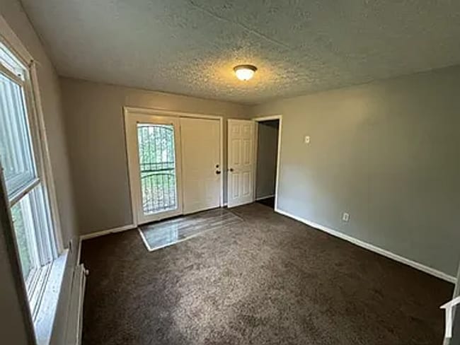 Photo - Newly Remodeled 4bed/1 bath Total Electric Home