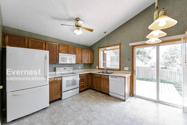Photo - pacious 3 Bed, 2 Bath Home with Fenced Yard and Two-Car Garage