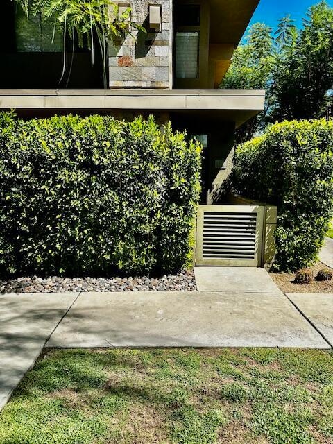 Building Photo - 870 E Palm Canyon Dr Unit 102 Rental