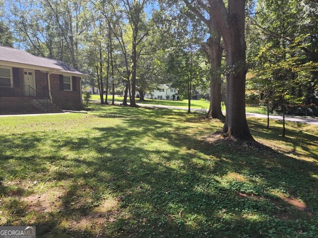 Photo - 335 Gilmer St