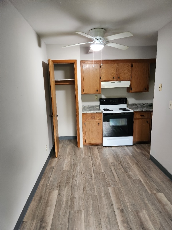 Photo - N86W16351-W16351 Appleton Ave Unit 19