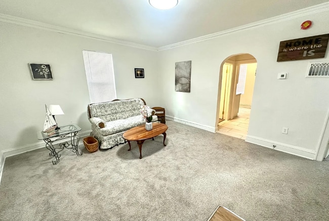 Photo - 1402 N 21st Ave