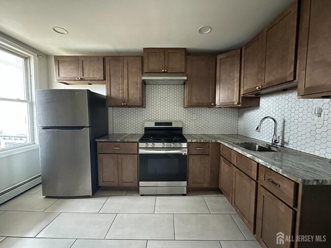 Photo - 159 Lewis St Unit 2