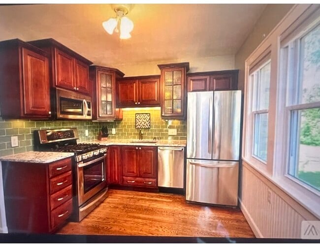 Photo - 3085 N Brookfield Rd