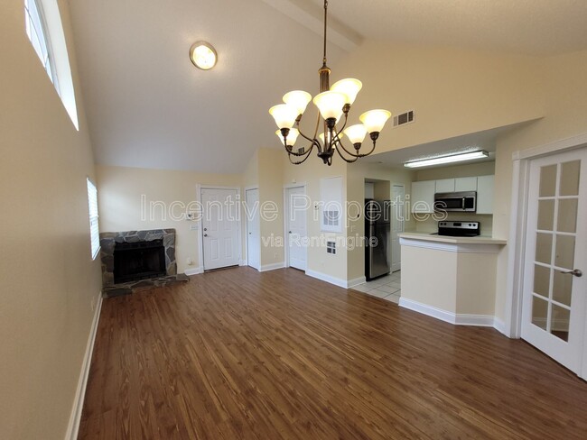 Photo - 575 Bloomington Ct Unit 24