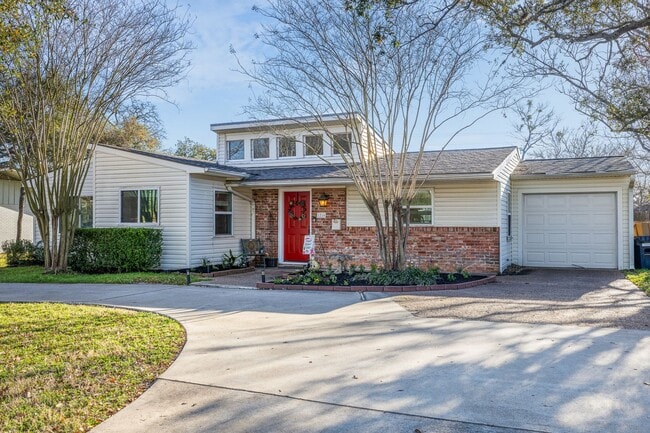 Photo - 1214 Munson Ave