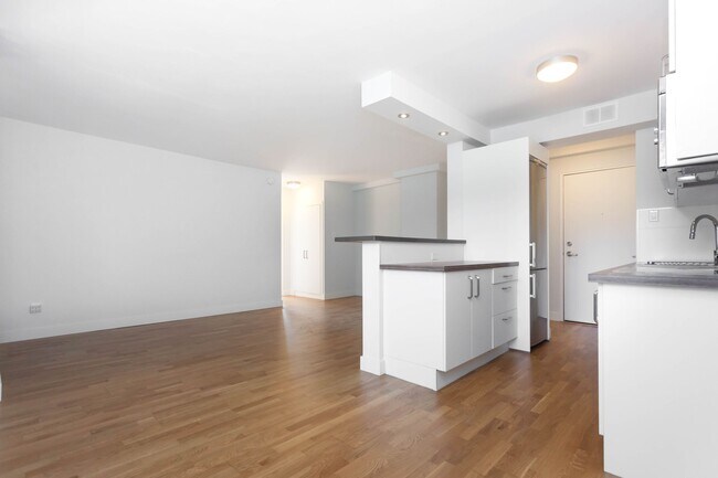 Photo - 99 Tyndall Ave Unit 205