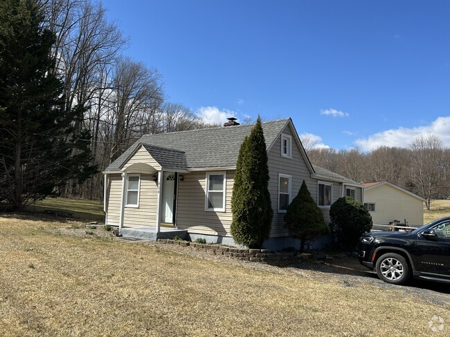 front of house - 404 Schucks Rd Rental