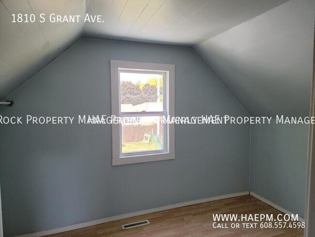 Photo - 1810 S Grant Ave