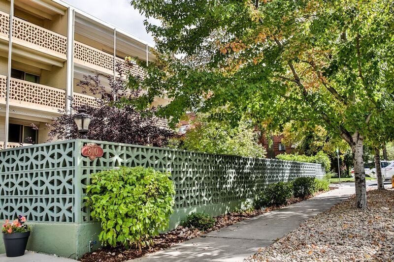 Photo - Emerson Gardens Apartments