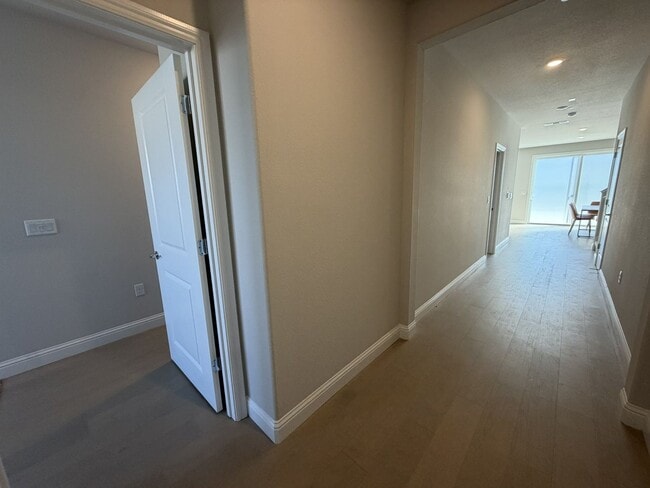 Photo - Beautiful 5 bedroom, 2 bathroom 2 story home in Rancho Cordova