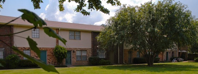 Photo - Sherwood Court Apartments