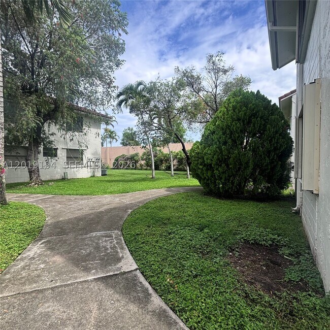 Photo - 10857 NW 7th St Unit 23-17