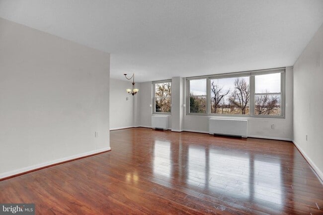 Photo - 4401 Roland Ave Unit 304