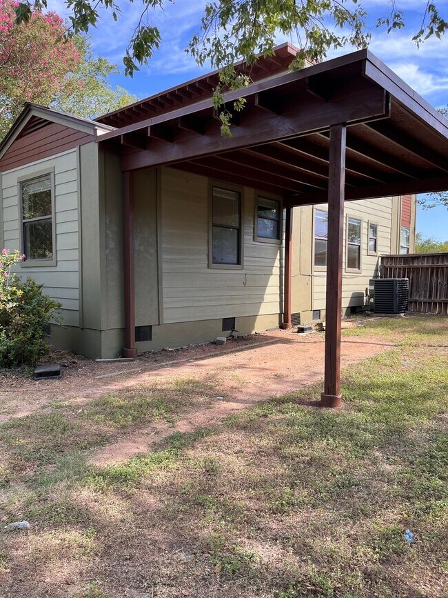 Photo - 7bed/6.5bath + 3 car garage and carport
