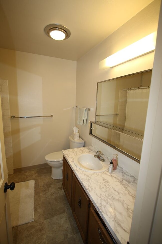 Photo - 3 Bedroom Townhouse!