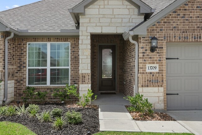 Photo - 13709 Gaff Rig Dr