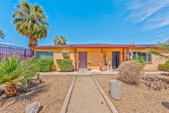 Photo - 210 N 10th St Unidad 4