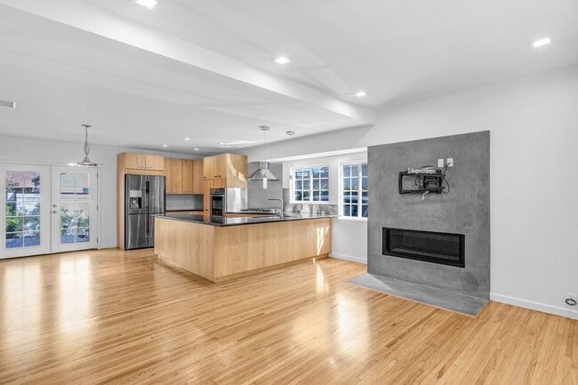 Photo - 3620 Tuller Ave Unit 3620