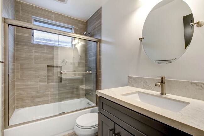 Photo - 917 5th St in Santa Monica. Steps to Mont...