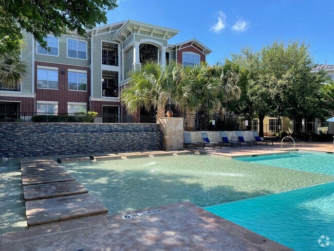 Pool - The View at Westover Hills Rental